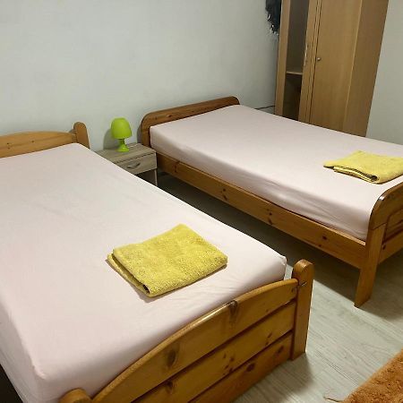 Doppelbett Zimmer Mit Gemeinschaftbad Borgholzhausen Dış mekan fotoğraf