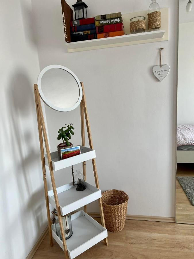 Doppelbett Zimmer Mit Gemeinschaftbad Borgholzhausen Dış mekan fotoğraf